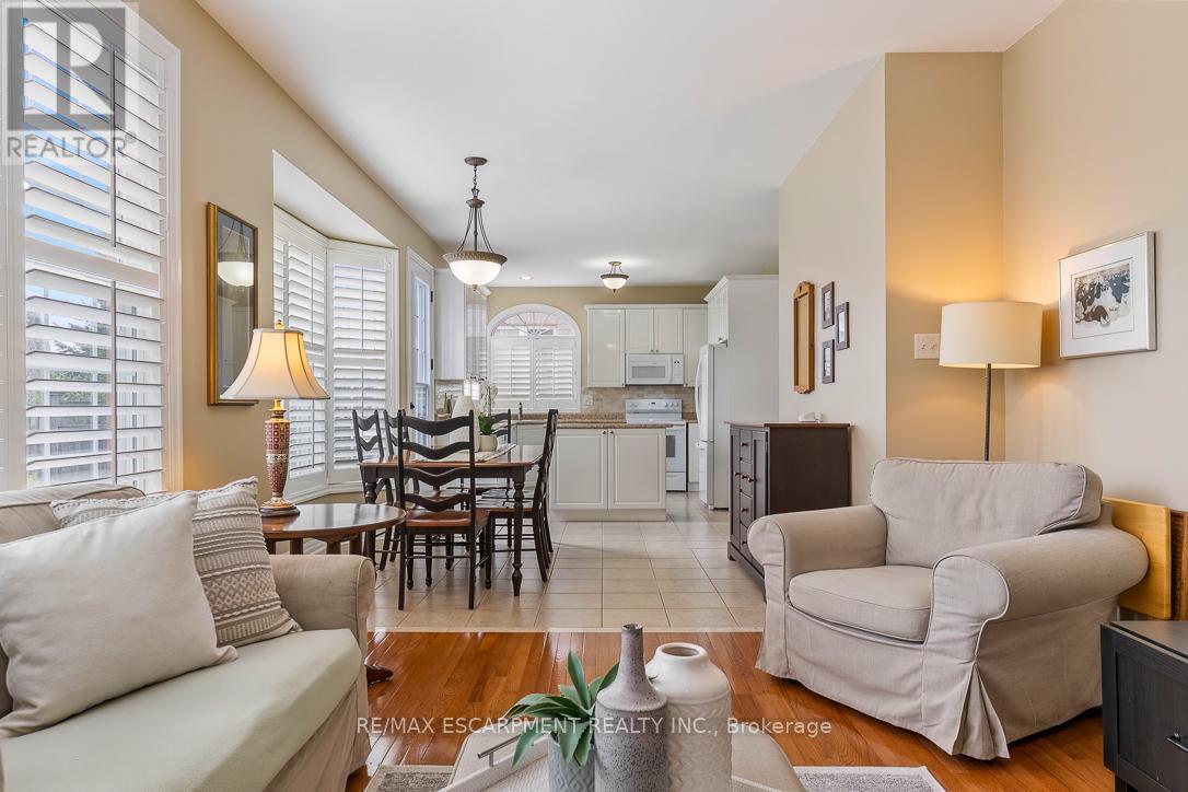 2464 Pebblestone Court, Oakville, Ontario  L6M 4C4 - Photo 19 - W13119764