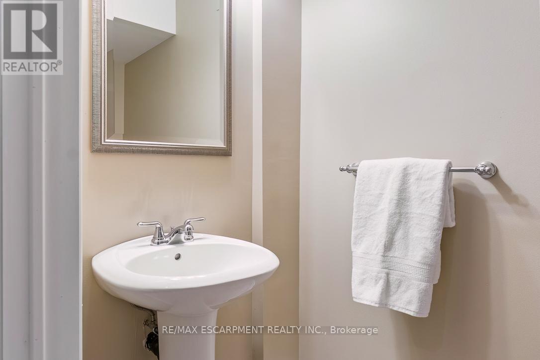 2464 Pebblestone Court, Oakville, Ontario  L6M 4C4 - Photo 39 - W13119764