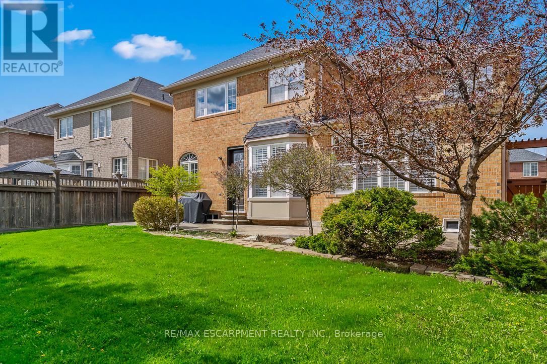 2464 Pebblestone Court, Oakville, Ontario  L6M 4C4 - Photo 44 - W13119764