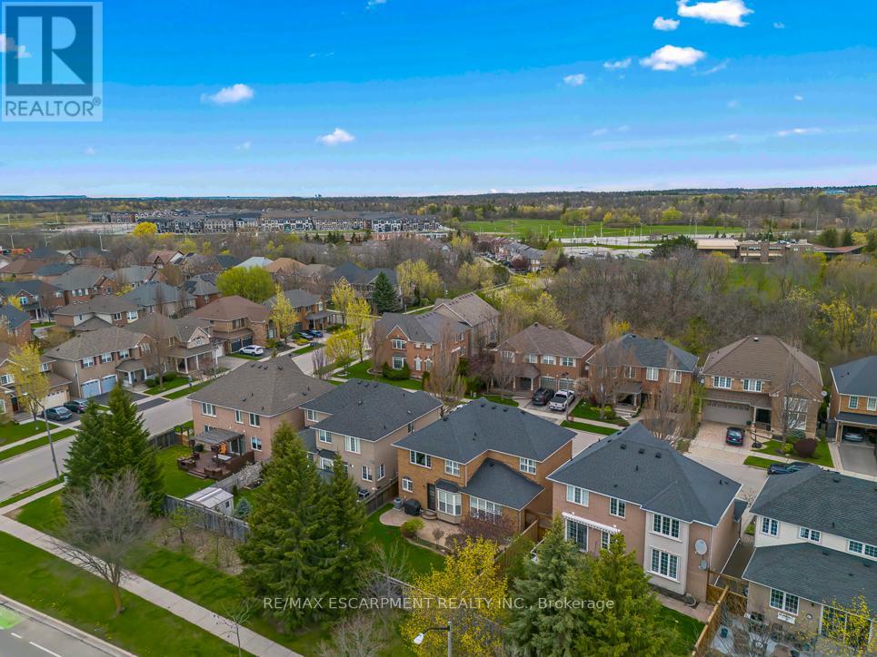 2464 Pebblestone Court, Oakville, Ontario  L6M 4C4 - Photo 48 - W13119764