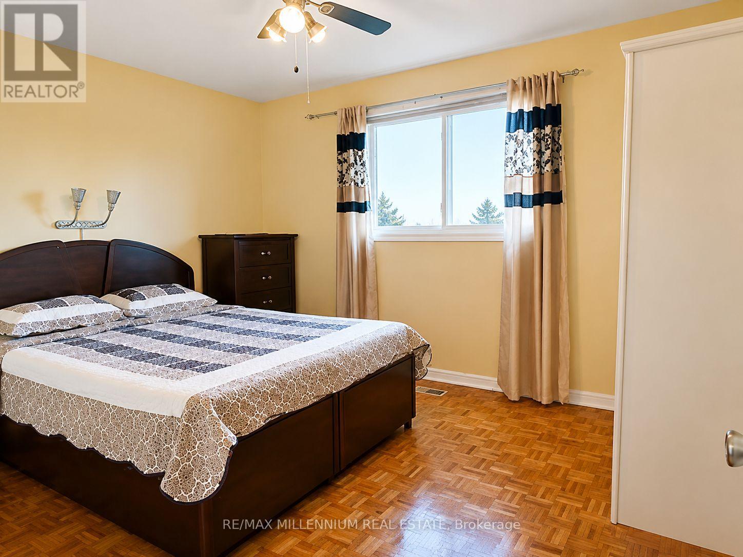 29 Major Oaks Drive, Brampton, Ontario  L6V 3K1 - Photo 5 - W13119794