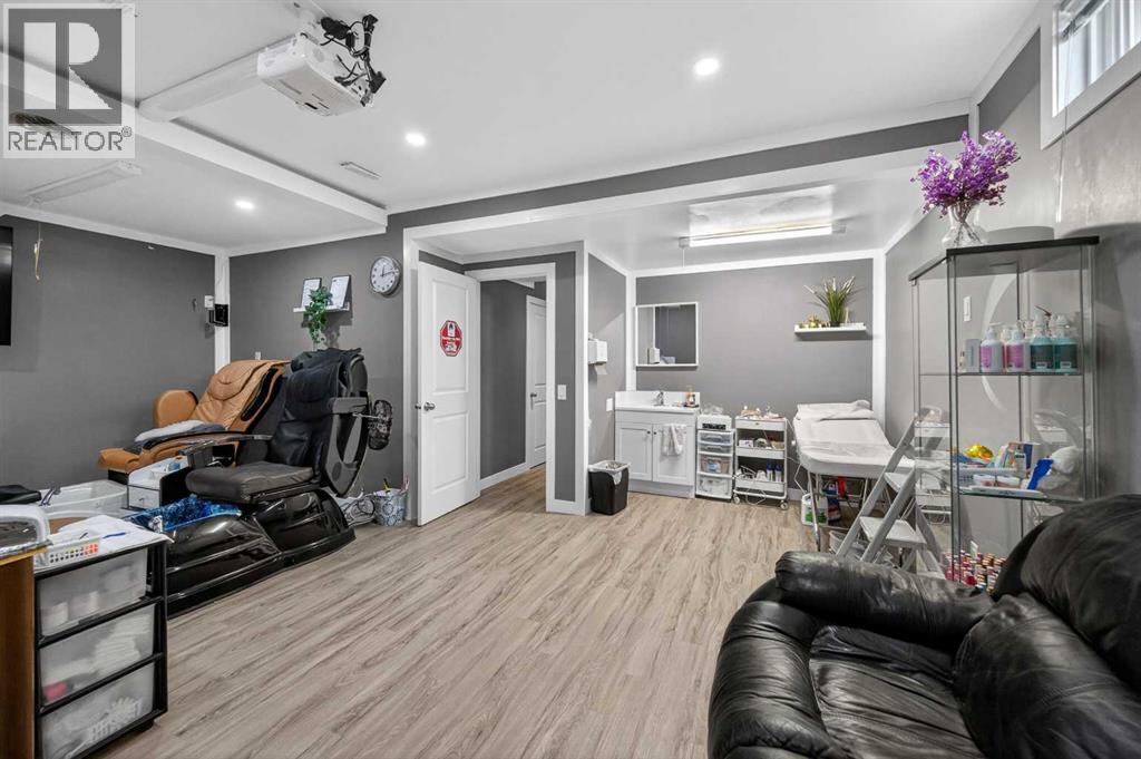 35 Erin Green Place Se, Calgary, Alberta  T2B 3C2 - Photo 21 - A2310457