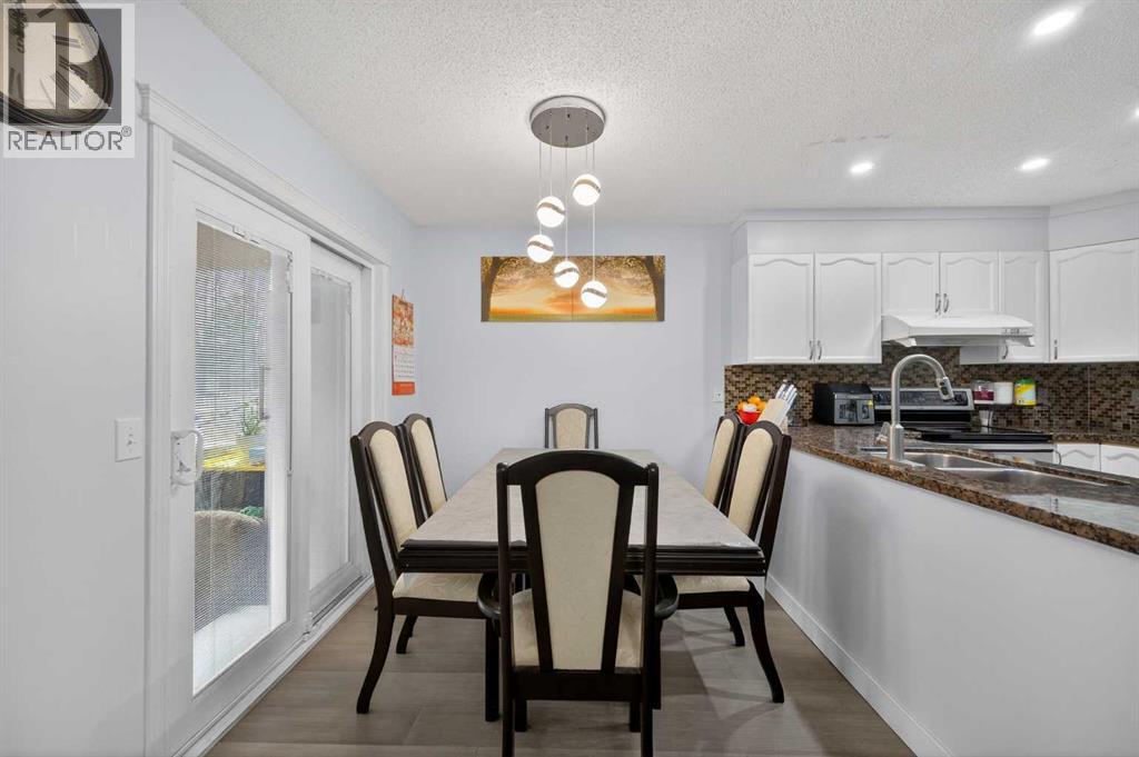 35 Erin Green Place Se, Calgary, Alberta  T2B 3C2 - Photo 11 - A2310457