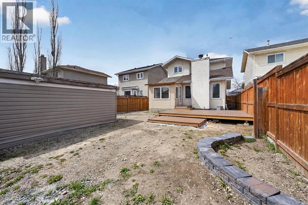 35 Erin Green Place Se, Calgary, Alberta  T2B 3C2 - Photo 31 - A2310457