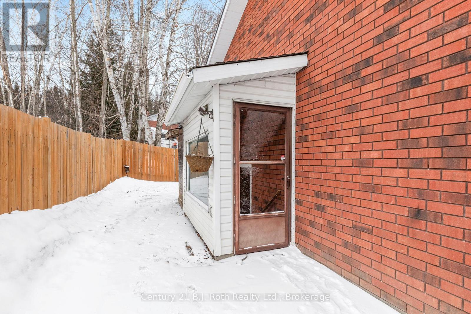 60 Lepage Drive, Penetanguishene, Ontario  L9M 1R5 - Photo 36 - S12896734