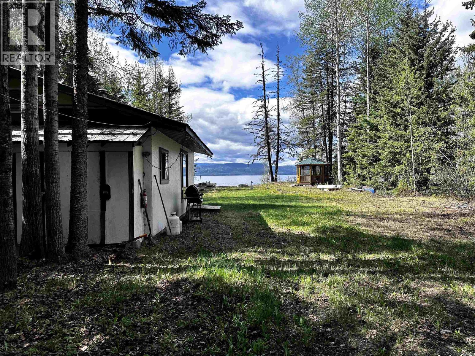 2855 Hoover Bay Road, Canim Lake, British Columbia  V0K 1J0 - Photo 17 - R3123061