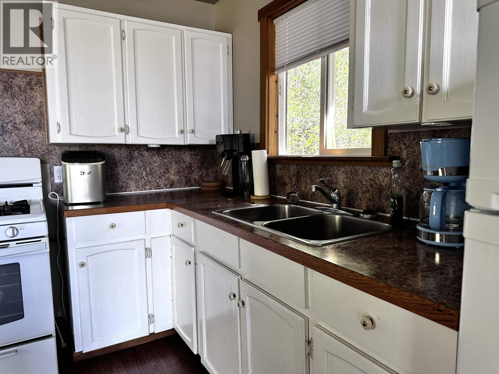 2855 Hoover Bay Road, Canim Lake, British Columbia  V0K 1J0 - Photo 20 - R3123061