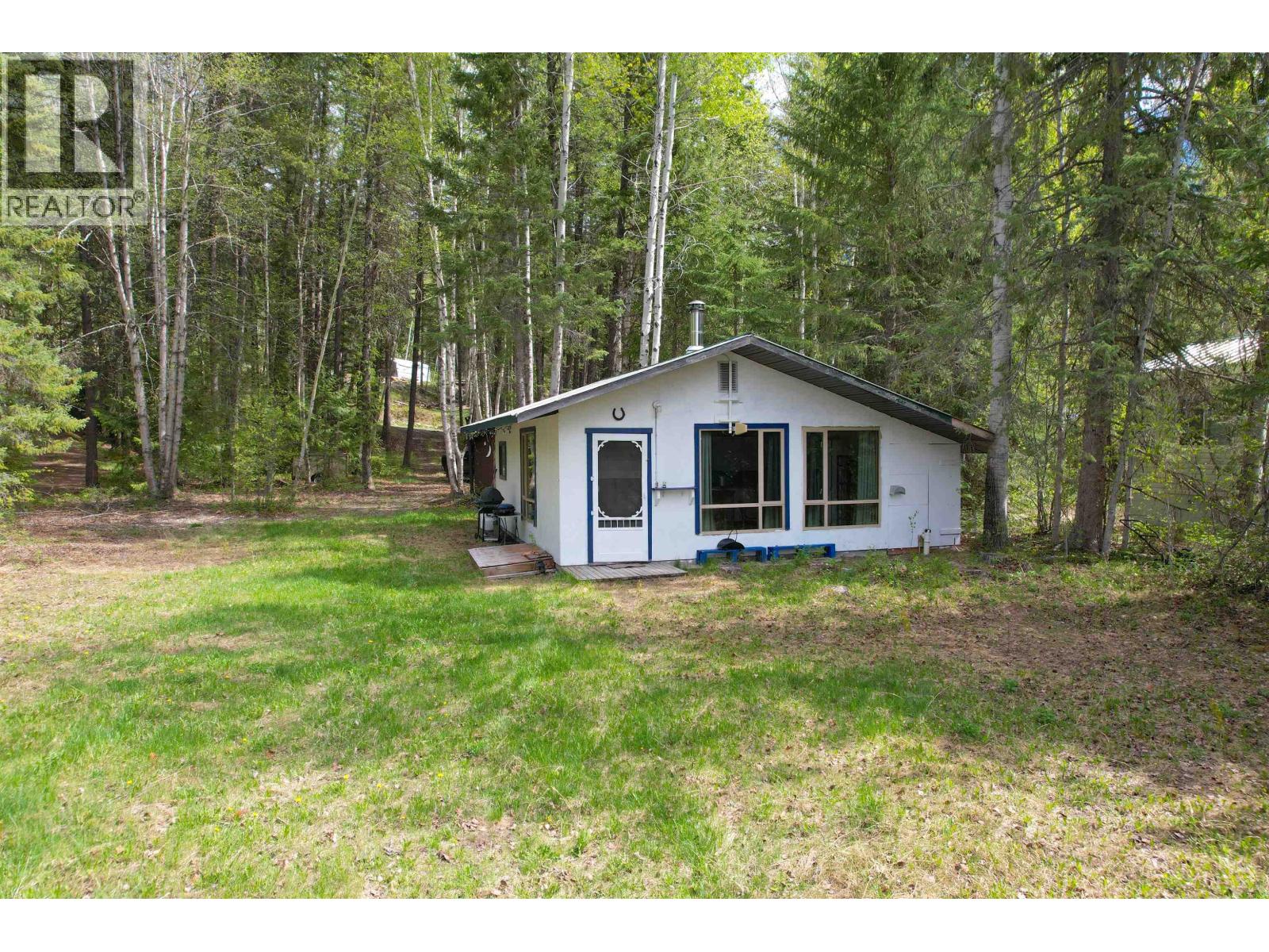 2855 Hoover Bay Road, Canim Lake, British Columbia  V0K 1J0 - Photo 3 - R3123061