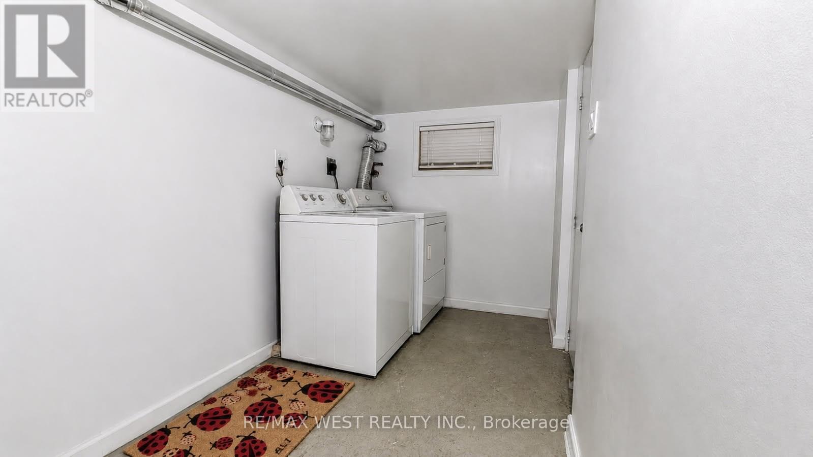 Upper - 321 Caledonia Road, Toronto, Ontario  M6E 4T4 - Photo 12 - W12825042
