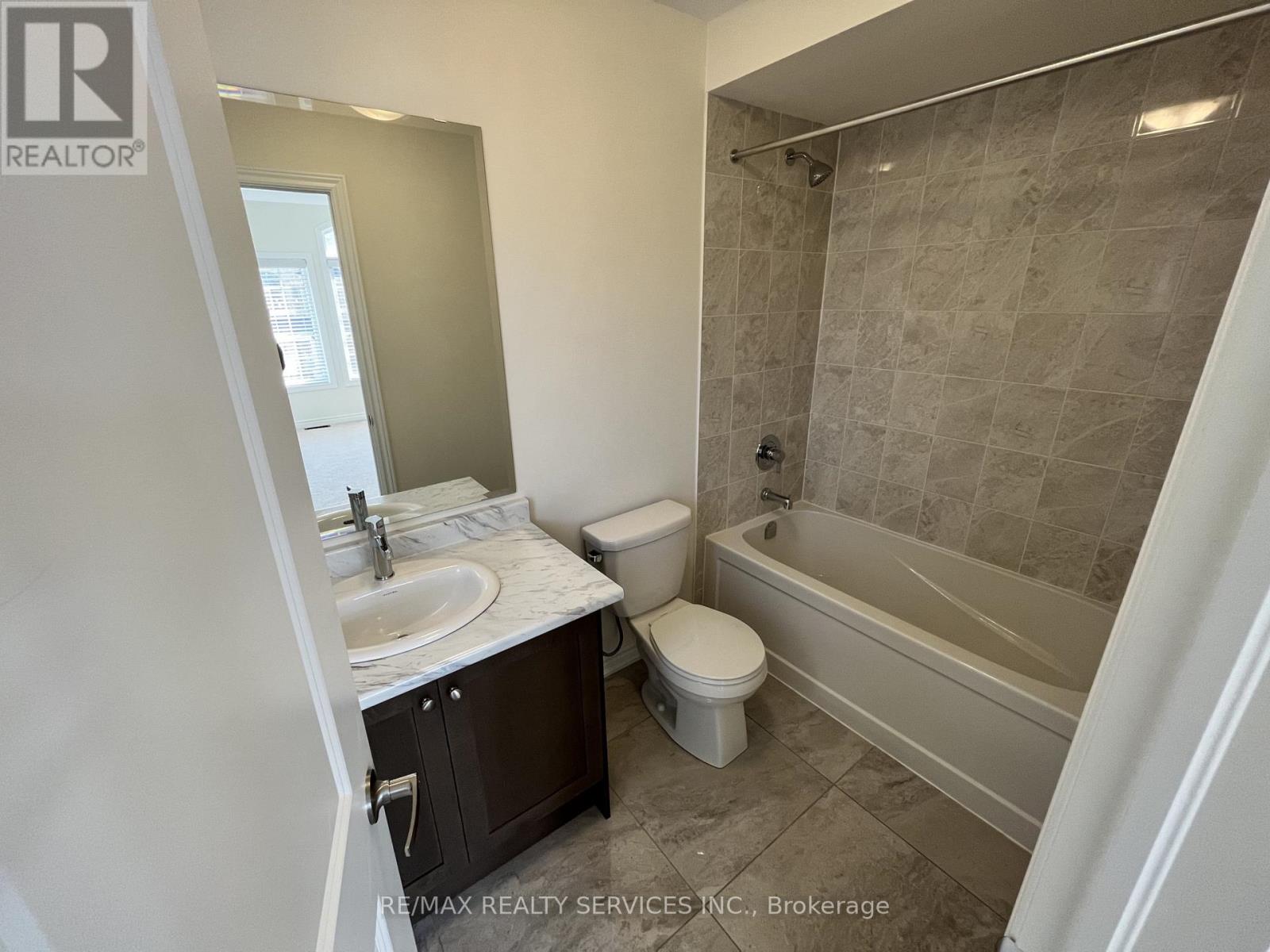 7 Zeus Gate, Brampton, Ontario  L6R 4C1 - Photo 40 - W13115562