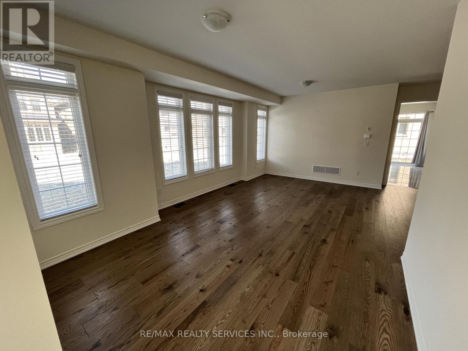 7 Zeus Gate, Brampton, Ontario  L6R 4C1 - Photo 7 - W13115562