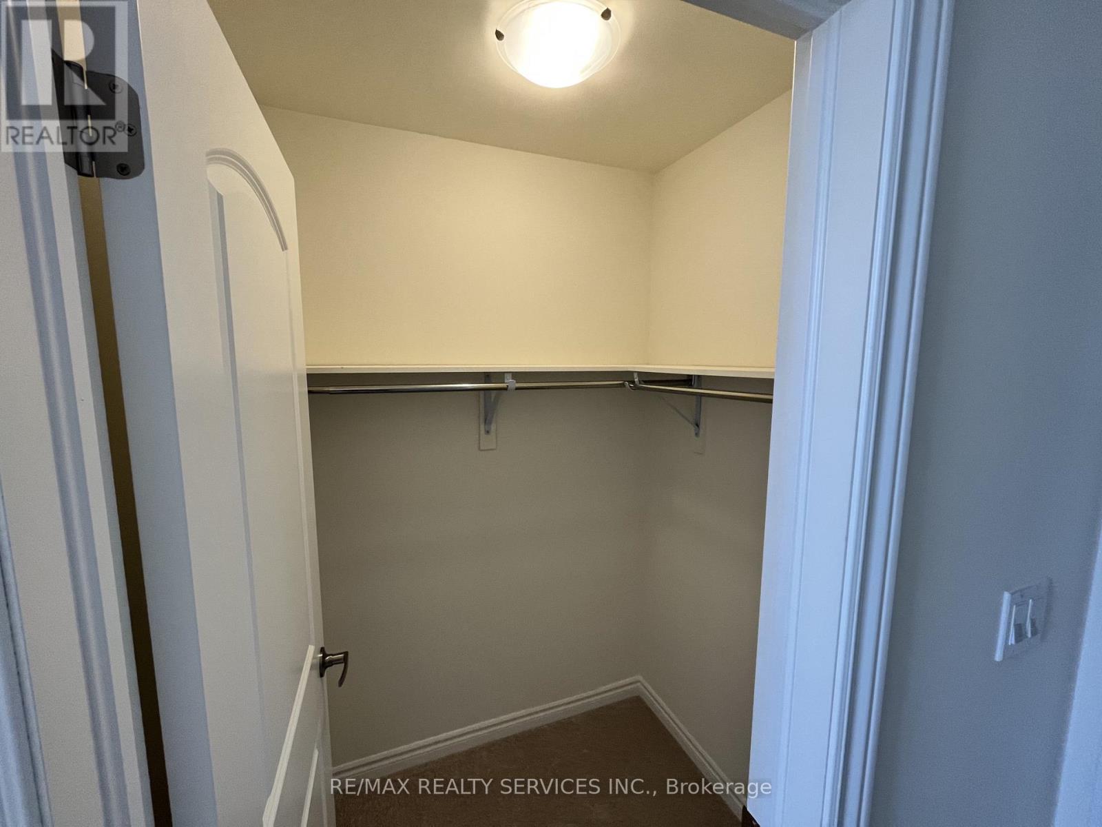 7 Zeus Gate, Brampton, Ontario  L6R 4C1 - Photo 37 - W13115562