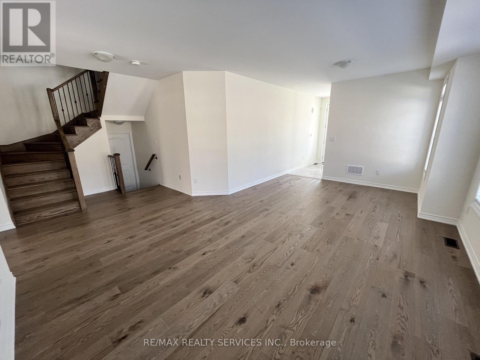 7 Zeus Gate, Brampton, Ontario  L6R 4C1 - Photo 8 - W13115562