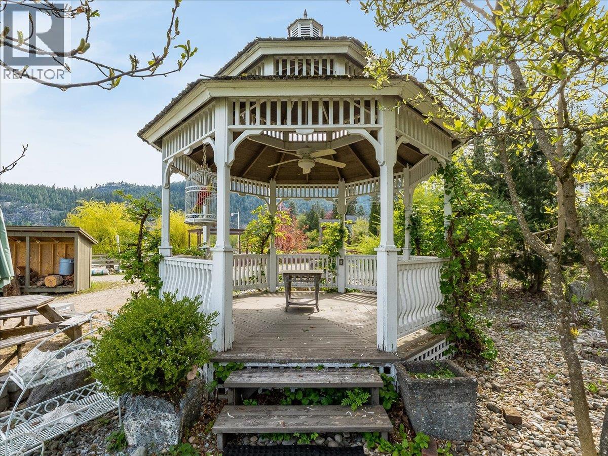 100 Sandner Road, Christina Lake, British Columbia  V0H 1E0 - Photo 43 - 10386657