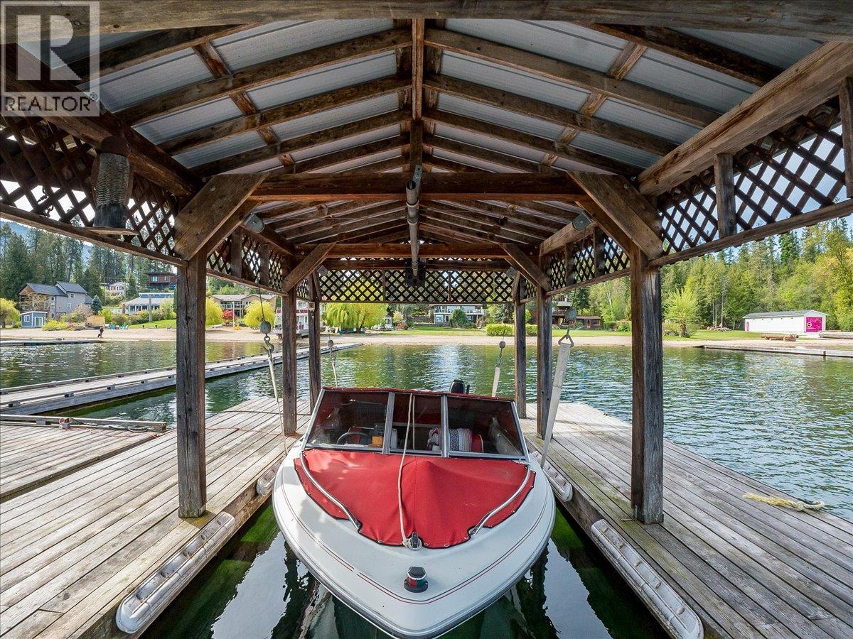 100 Sandner Road, Christina Lake, British Columbia  V0H 1E0 - Photo 14 - 10386657
