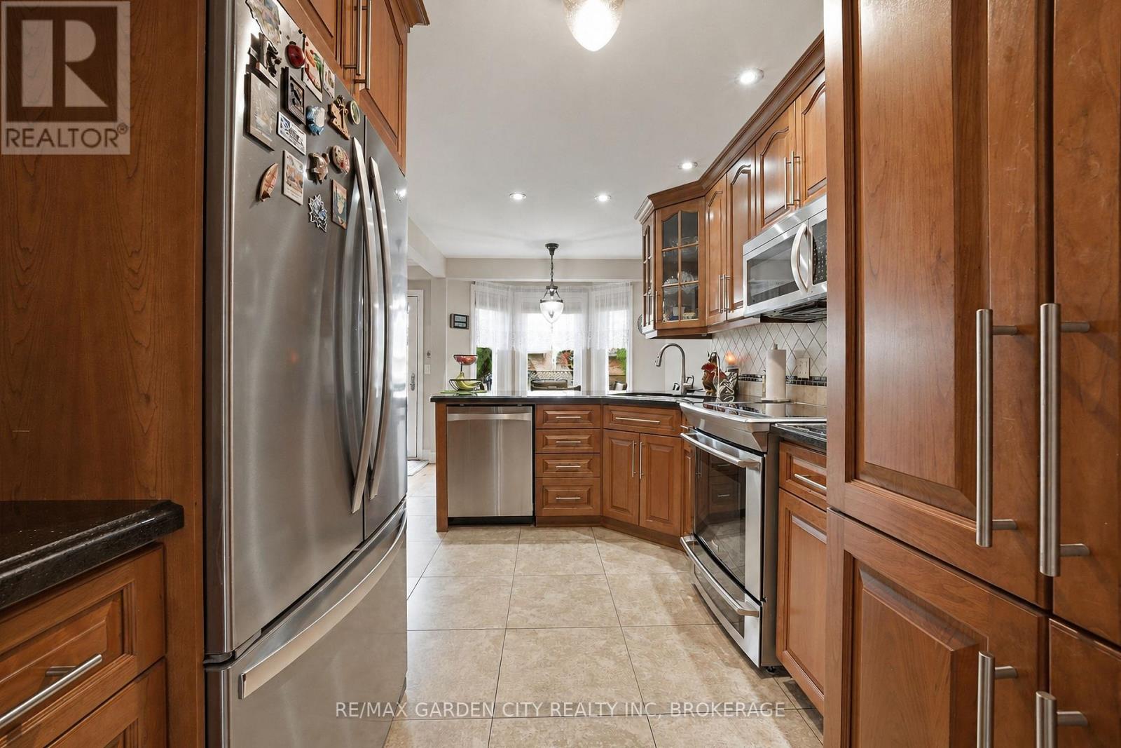 13 Third Avenue, St. Catharines, Ontario  L2W 1A8 - Photo 18 - X13116840