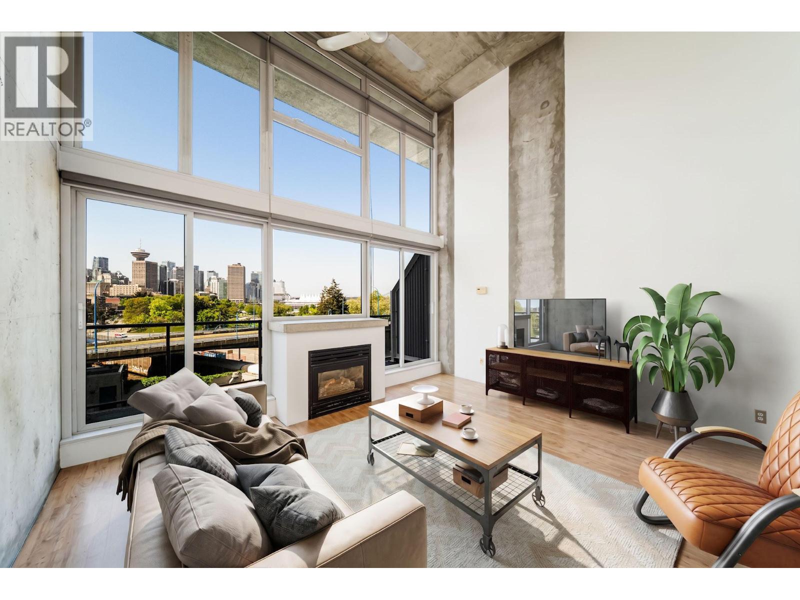 431 289 ALEXANDER STREET, Vancouver, British Columbia
