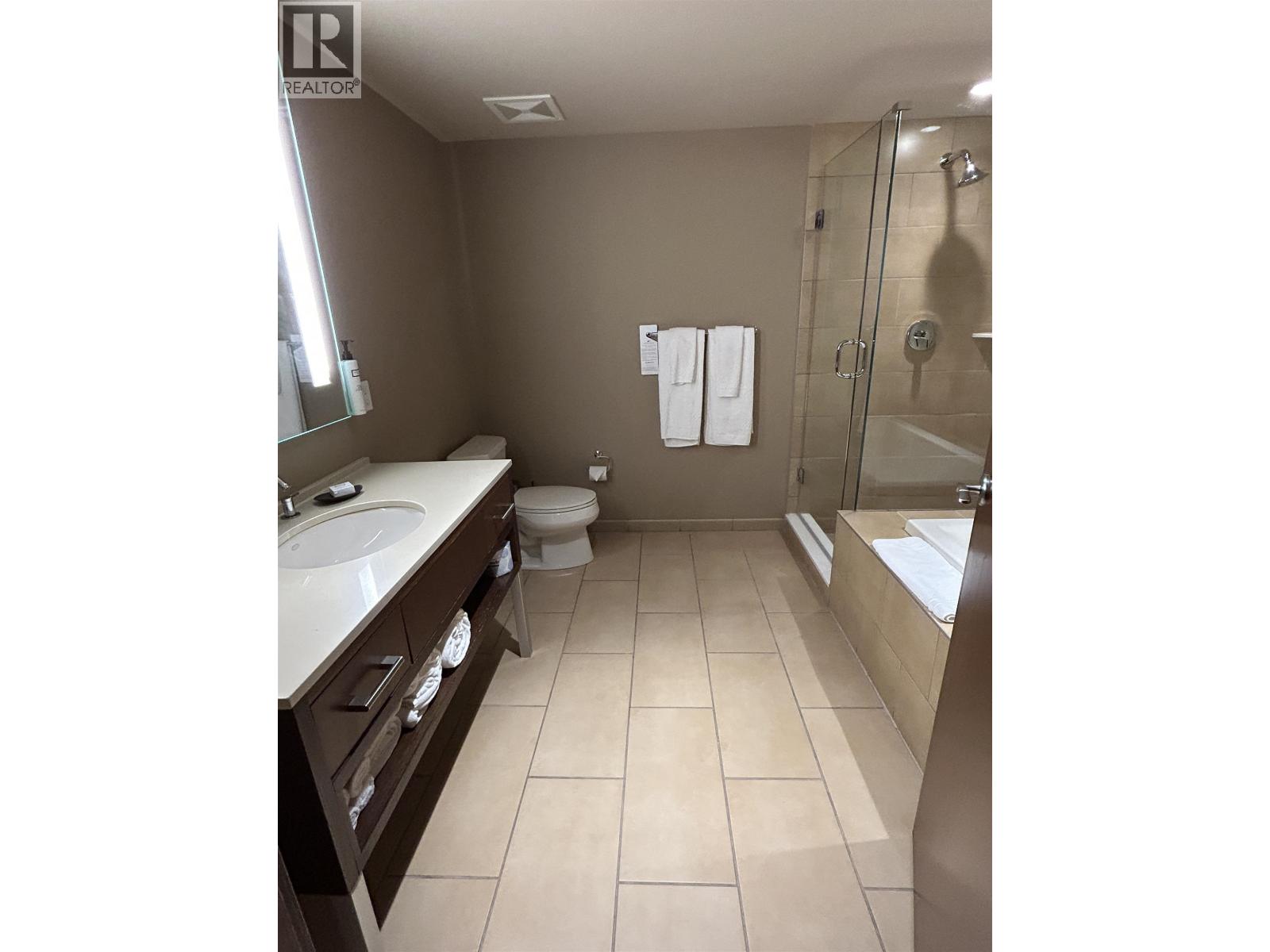 213 2020 London Lane, Whistler, British Columbia  V8E 0B6 - Photo 4 - R3123042