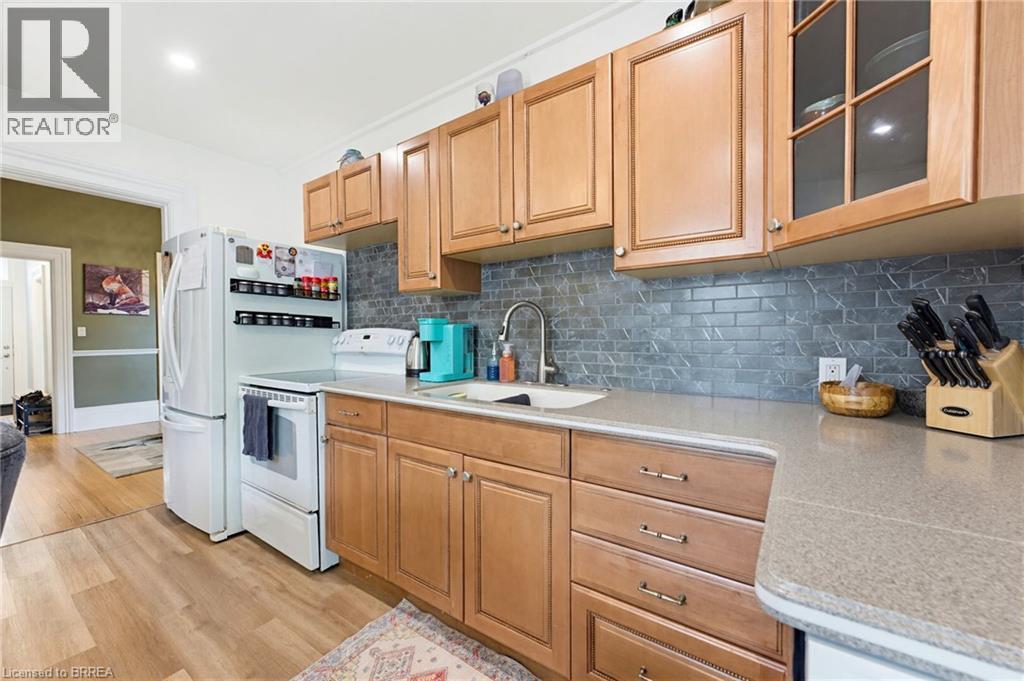 146 William Street, Brantford, Ontario  N3T 3L3 - Photo 12 - 40828735