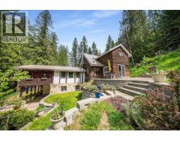 2280 Old Salmo Road, Fruitvale, British Columbia