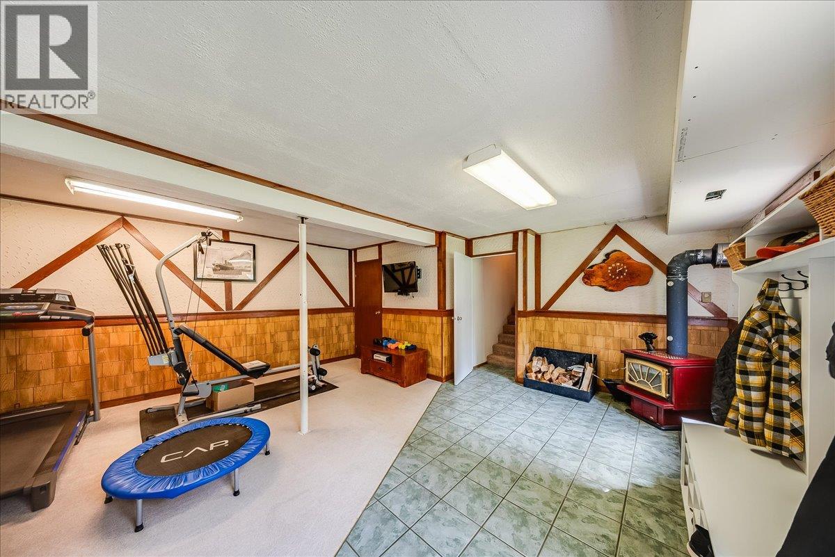 2280 Old Salmo Road, Fruitvale, British Columbia  V0G 1L1 - Photo 32 - 10387010