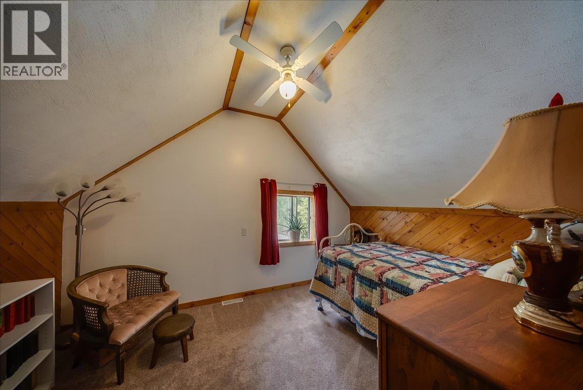 2280 Old Salmo Road, Fruitvale, British Columbia  V0G 1L1 - Photo 30 - 10387010