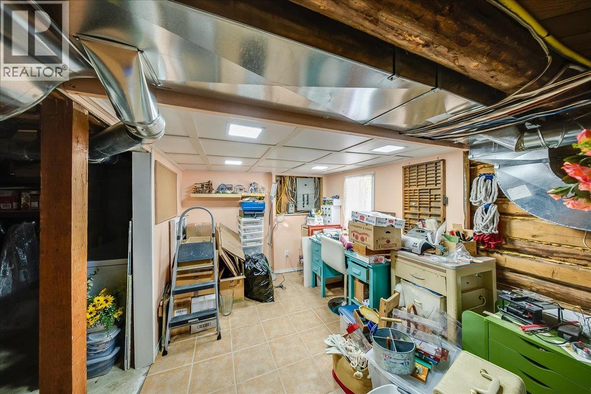 2280 Old Salmo Road, Fruitvale, British Columbia  V0G 1L1 - Photo 38 - 10387010