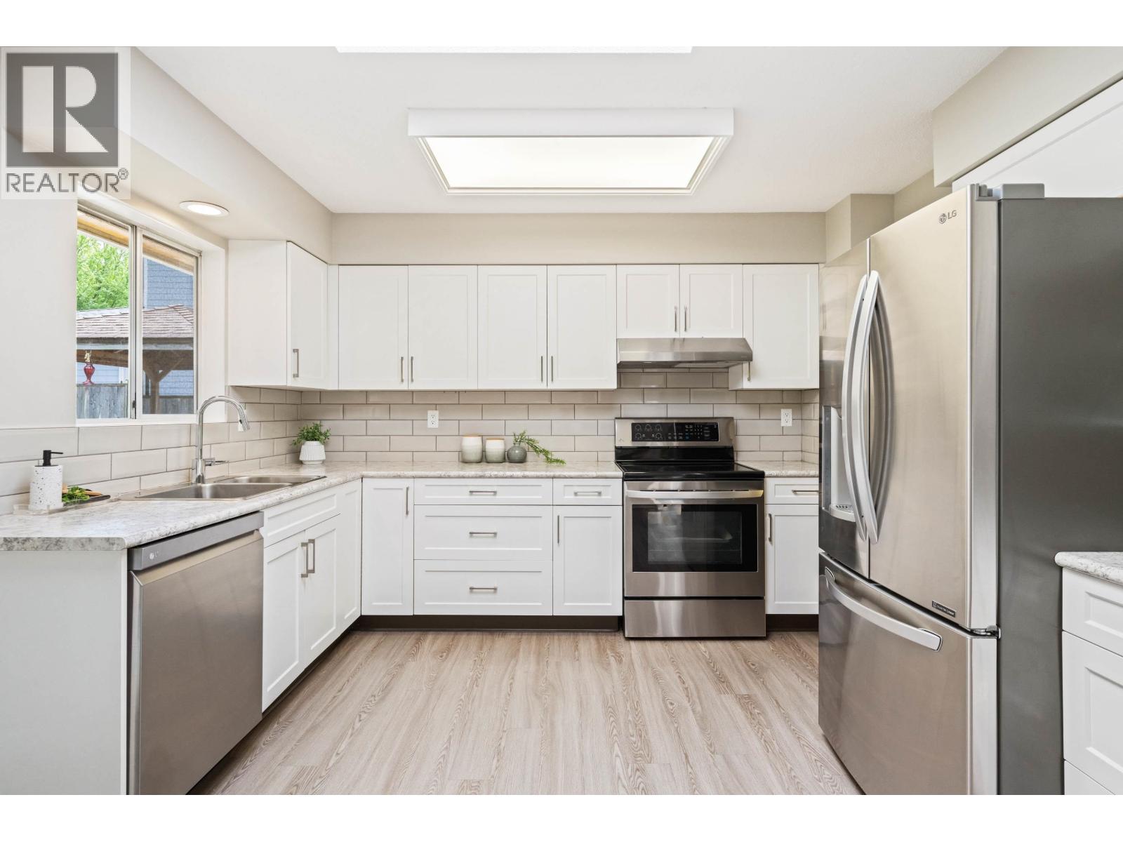 2322 Huron Drive, Coquitlam, British Columbia  V3J 6Y6 - Photo 13 - R3123006