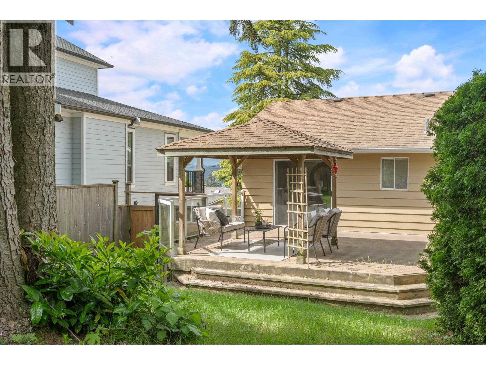 2322 Huron Drive, Coquitlam, British Columbia  V3J 6Y6 - Photo 36 - R3123006