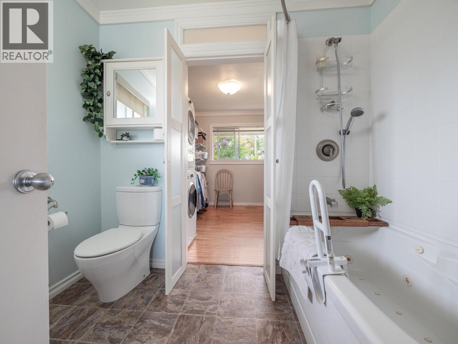 616 N Fletcher Road, Gibsons, British Columbia  V0N 1V9 - Photo 17 - R3123041