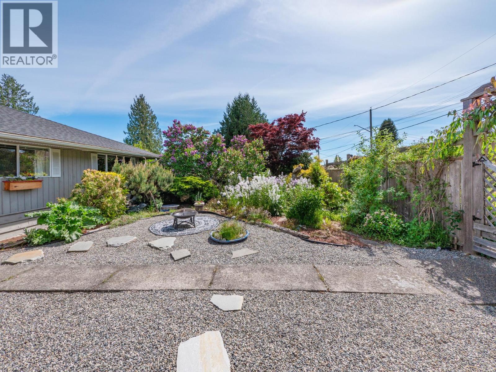 616 N Fletcher Road, Gibsons, British Columbia  V0N 1V9 - Photo 33 - R3123041