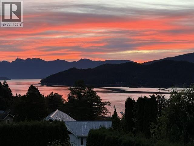 616 N Fletcher Road, Gibsons, British Columbia  V0N 1V9 - Photo 8 - R3123041