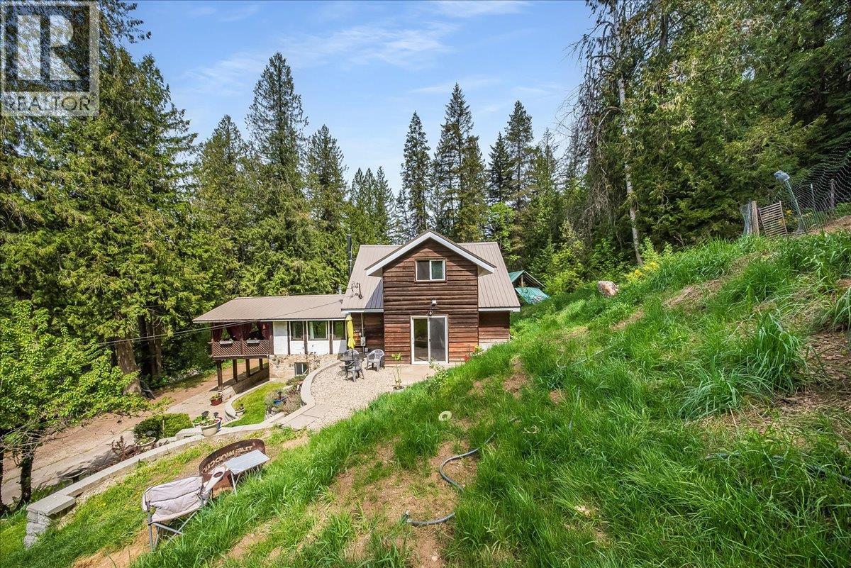 2280 Old Salmo Road, Fruitvale, British Columbia  V0G 1L1 - Photo 53 - 10387010
