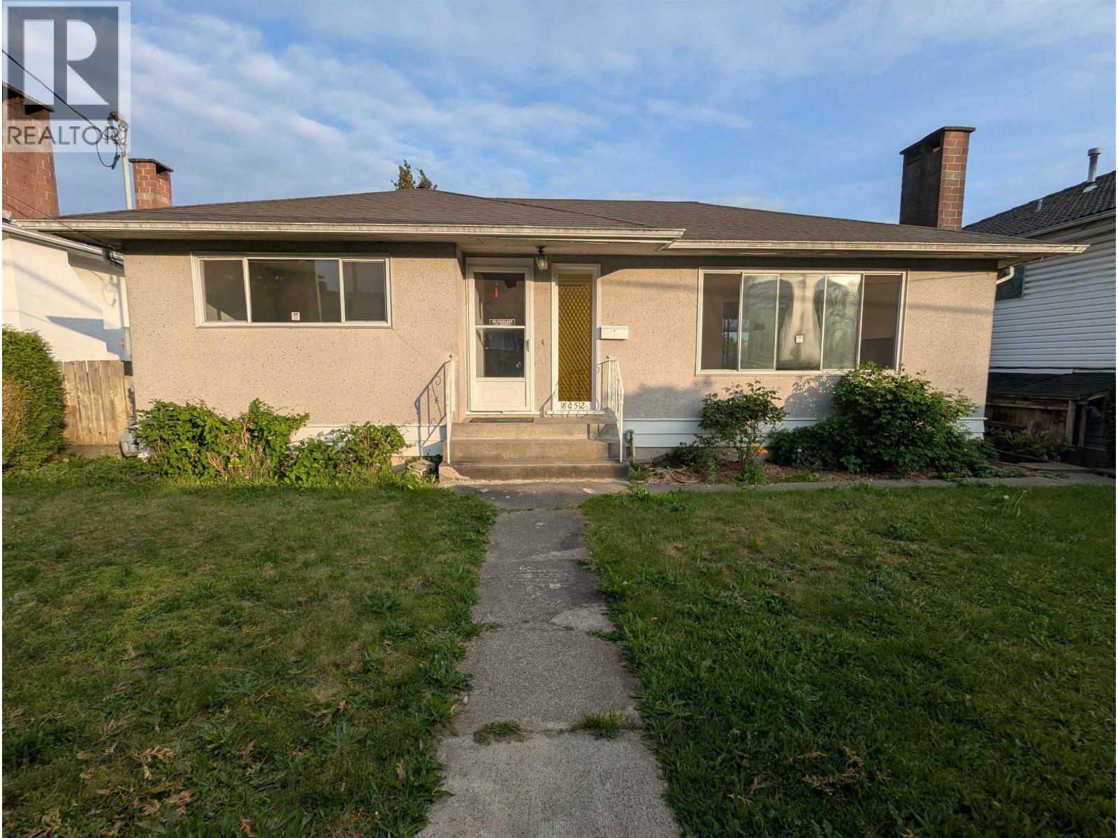 8052 11TH AVENUE, Burnaby, British Columbia