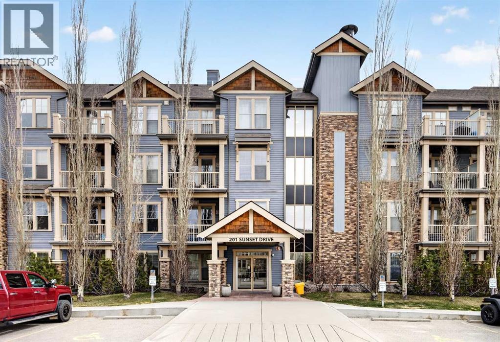 206, 201 Sunset Drive, Cochrane, Alberta  T4C 0H5 - Photo 1 - A2308629