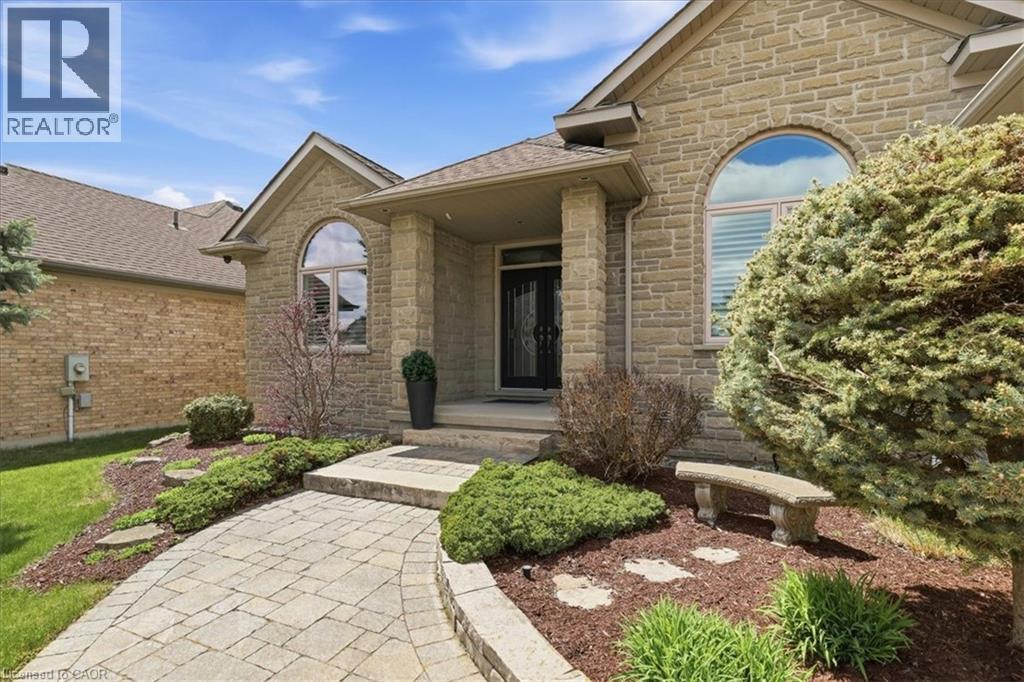 27 Fall Harvest Drive, Kitchener, Ontario  N2P 2M2 - Photo 3 - 40828662