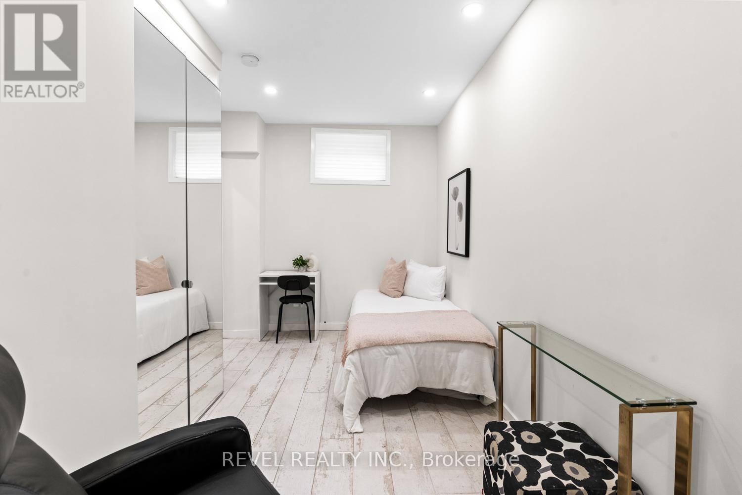 Lower - 89 Foxley Street, Toronto, Ontario  M6J 1P9 - Photo 11 - C13119798