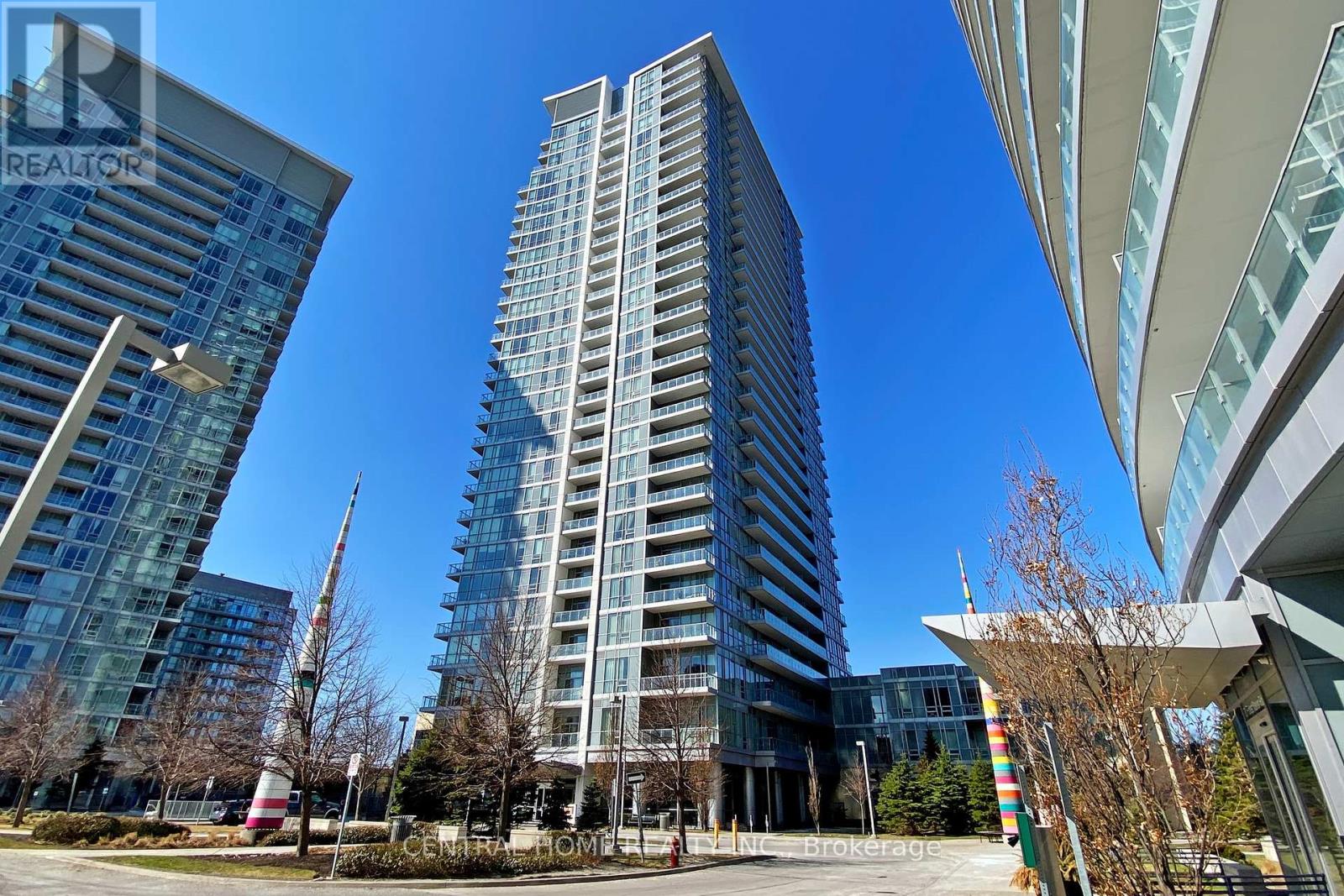 1909 - 66 Forest Manor Road, Toronto, Ontario  M2J 0B7 - Photo 2 - C13119800