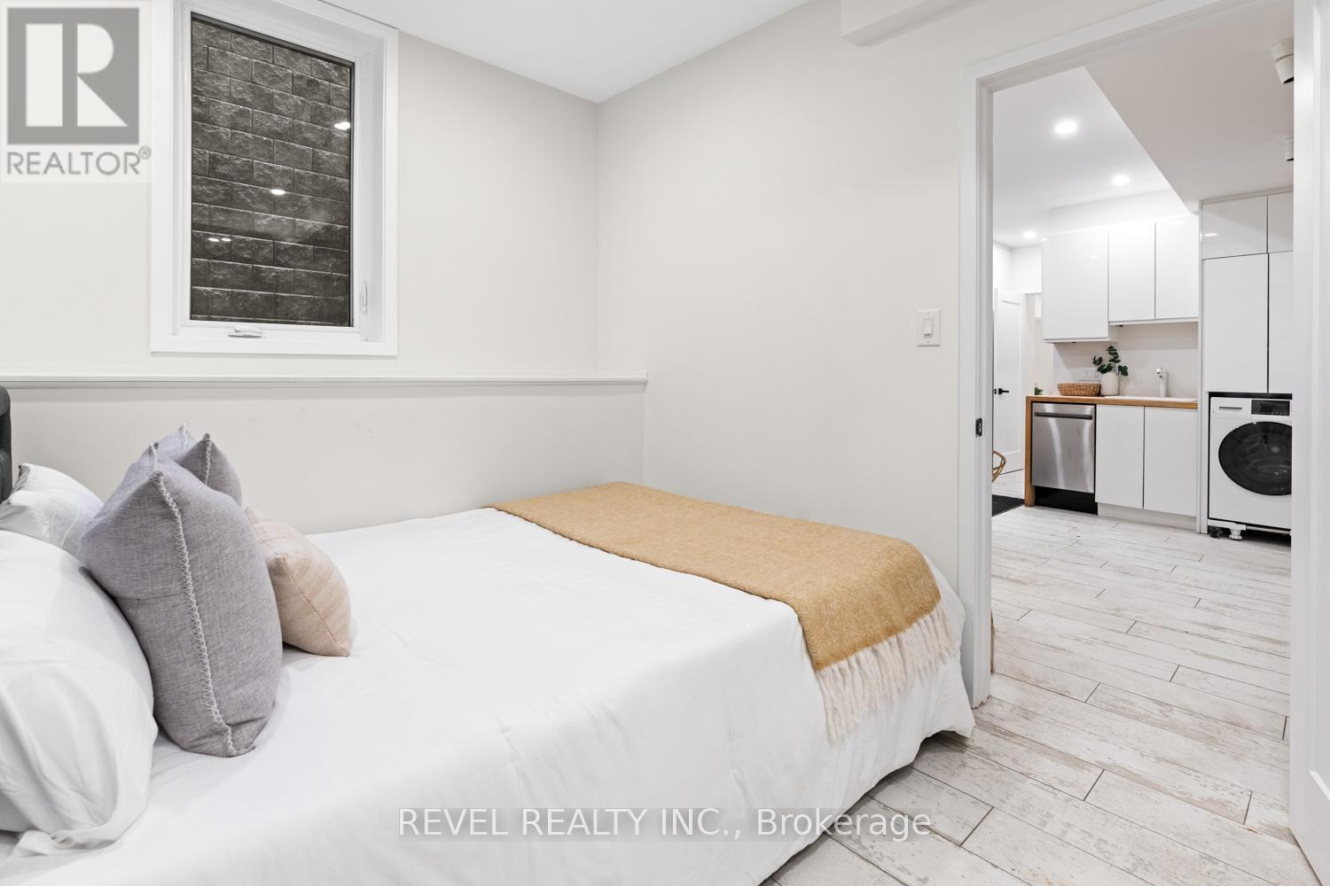 Lower - 89 Foxley Street, Toronto, Ontario  M6J 1P9 - Photo 7 - C13119814