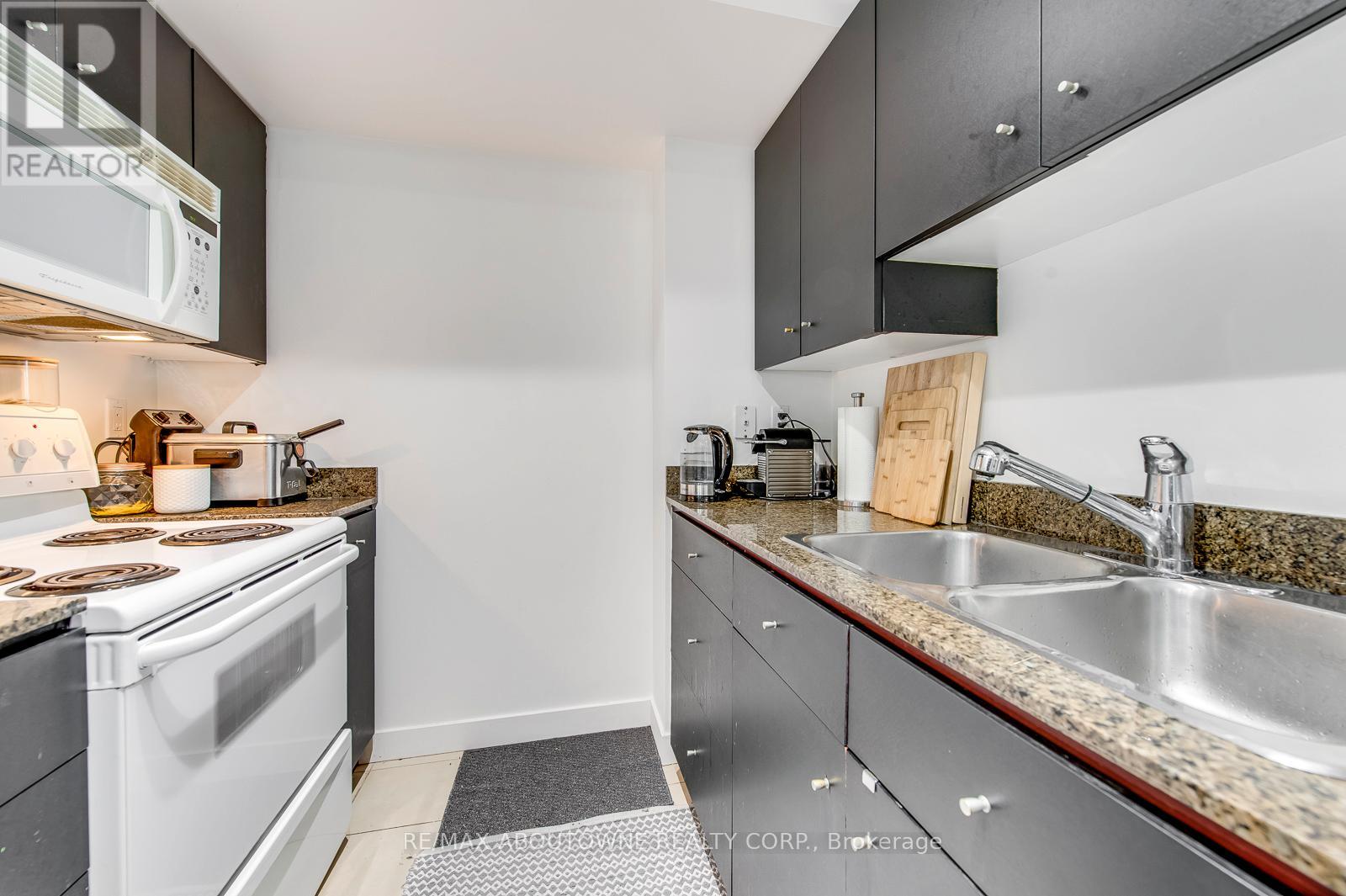 1907 - 397 Front Street, Toronto, Ontario  M5V 3G1 - Photo 14 - C13119850