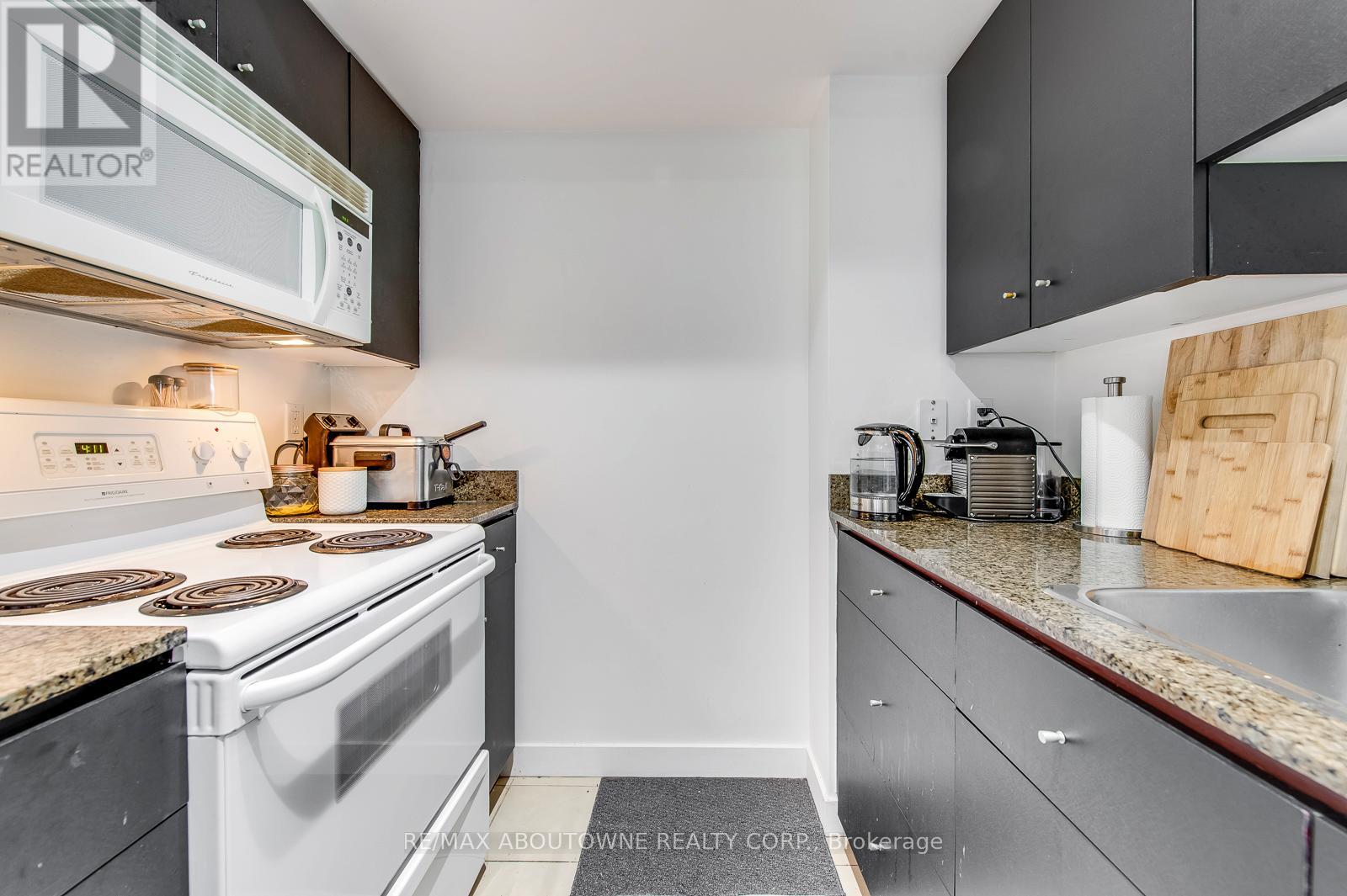 1907 - 397 Front Street, Toronto, Ontario  M5V 3G1 - Photo 15 - C13119850
