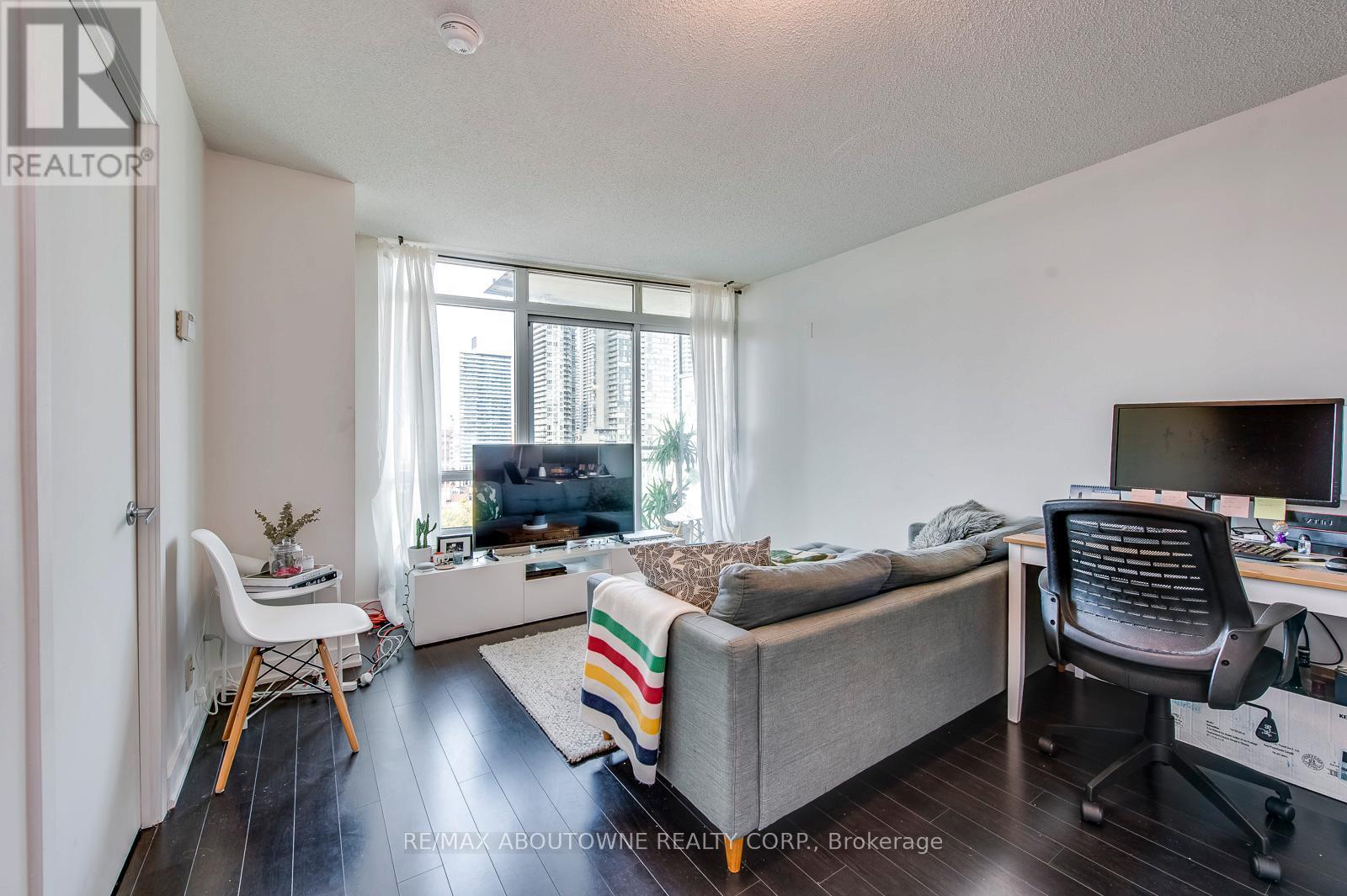 1907 - 397 Front Street, Toronto, Ontario  M5V 3G1 - Photo 6 - C13119850