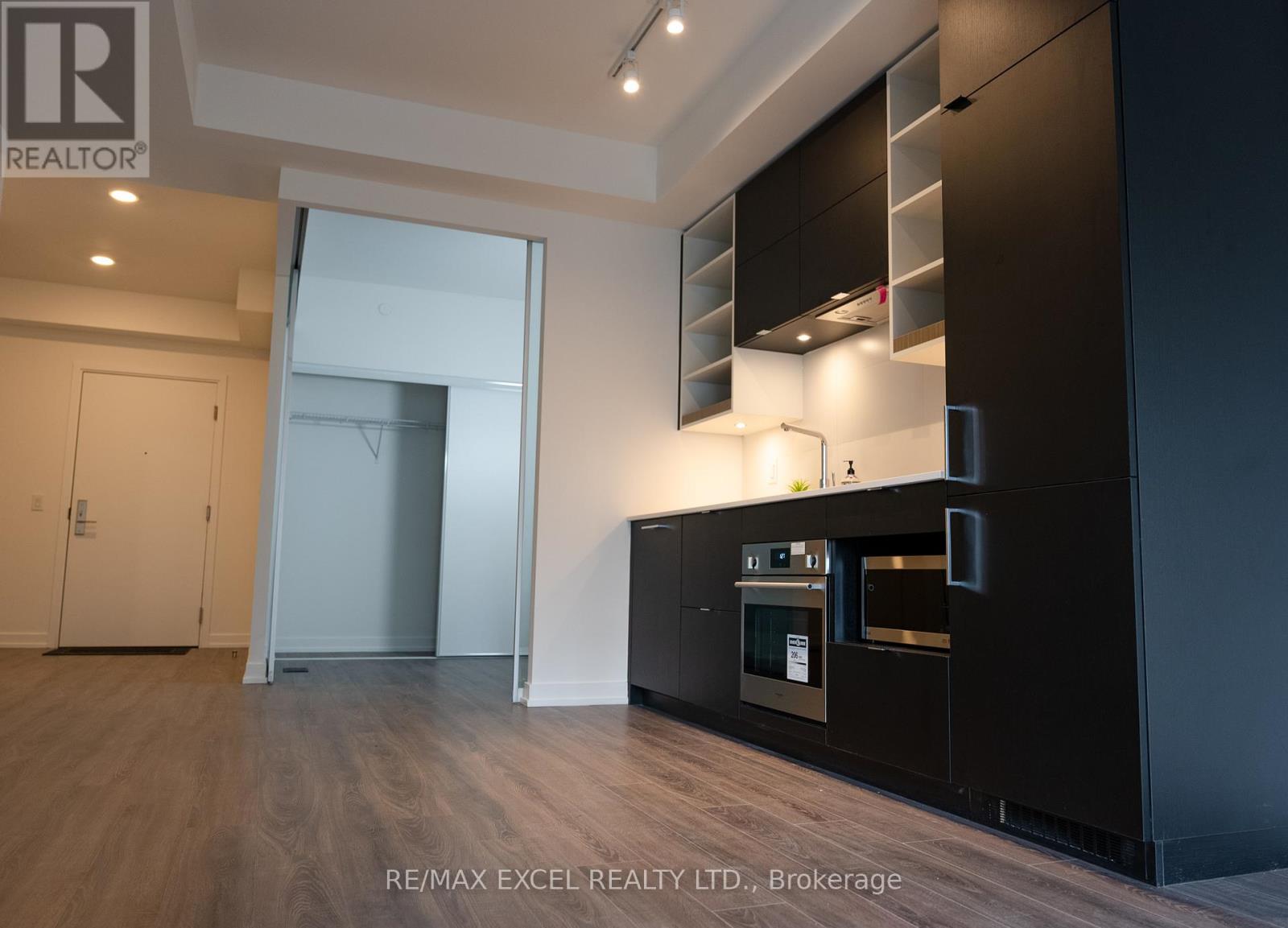 1706 - 20 EDWARD STREET, Toronto, Ontario