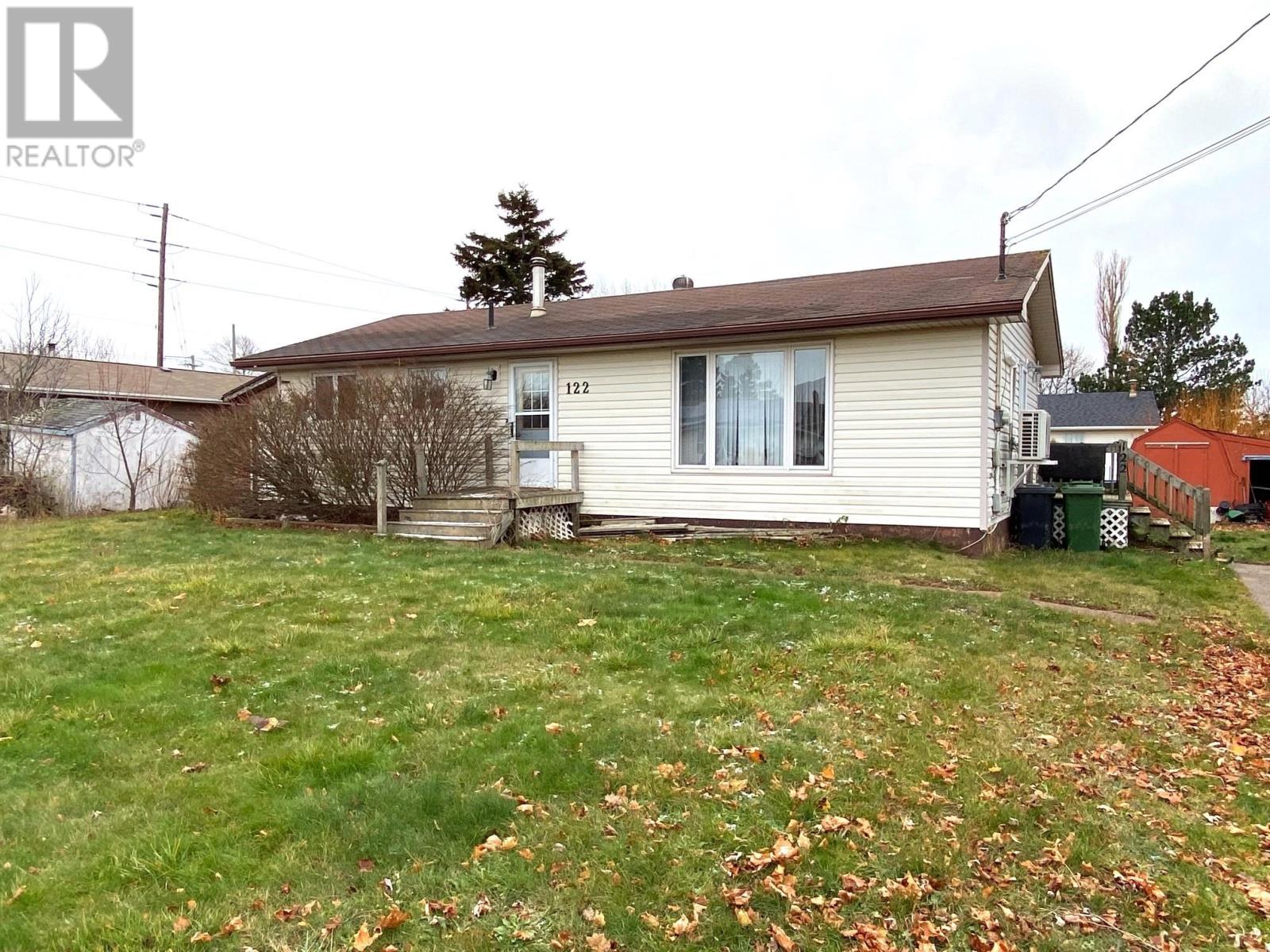 122 Mcneill Street, Summerside, Prince Edward Island  C1N 4Y4 - Photo 2 - 202610641