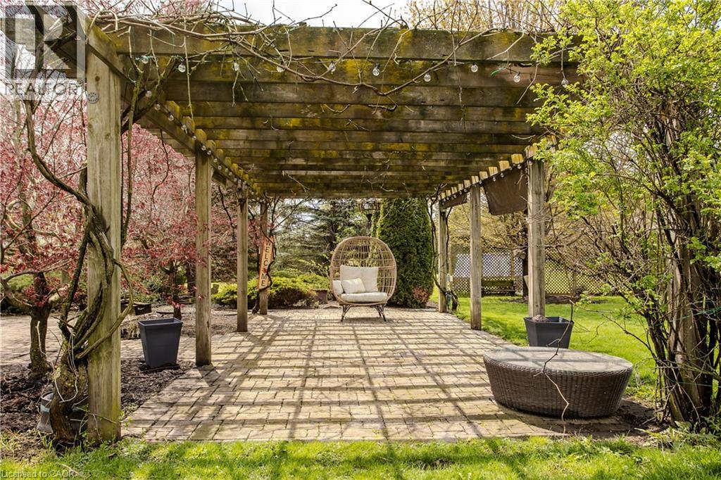 351 Rock Chapel Road, Dundas, Ontario  L9H 5E2 - Photo 8 - 40828170