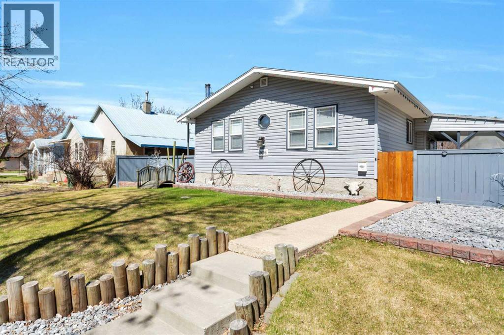 5016 55 Avenue, Ponoka, Alberta  T4J 1H2 - Photo 1 - A2307714