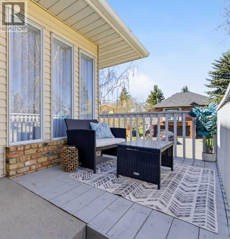 11535 Douglas Woods Rise Se, Calgary, Alberta  T2Z 2A1 - Photo 3 - A2308188