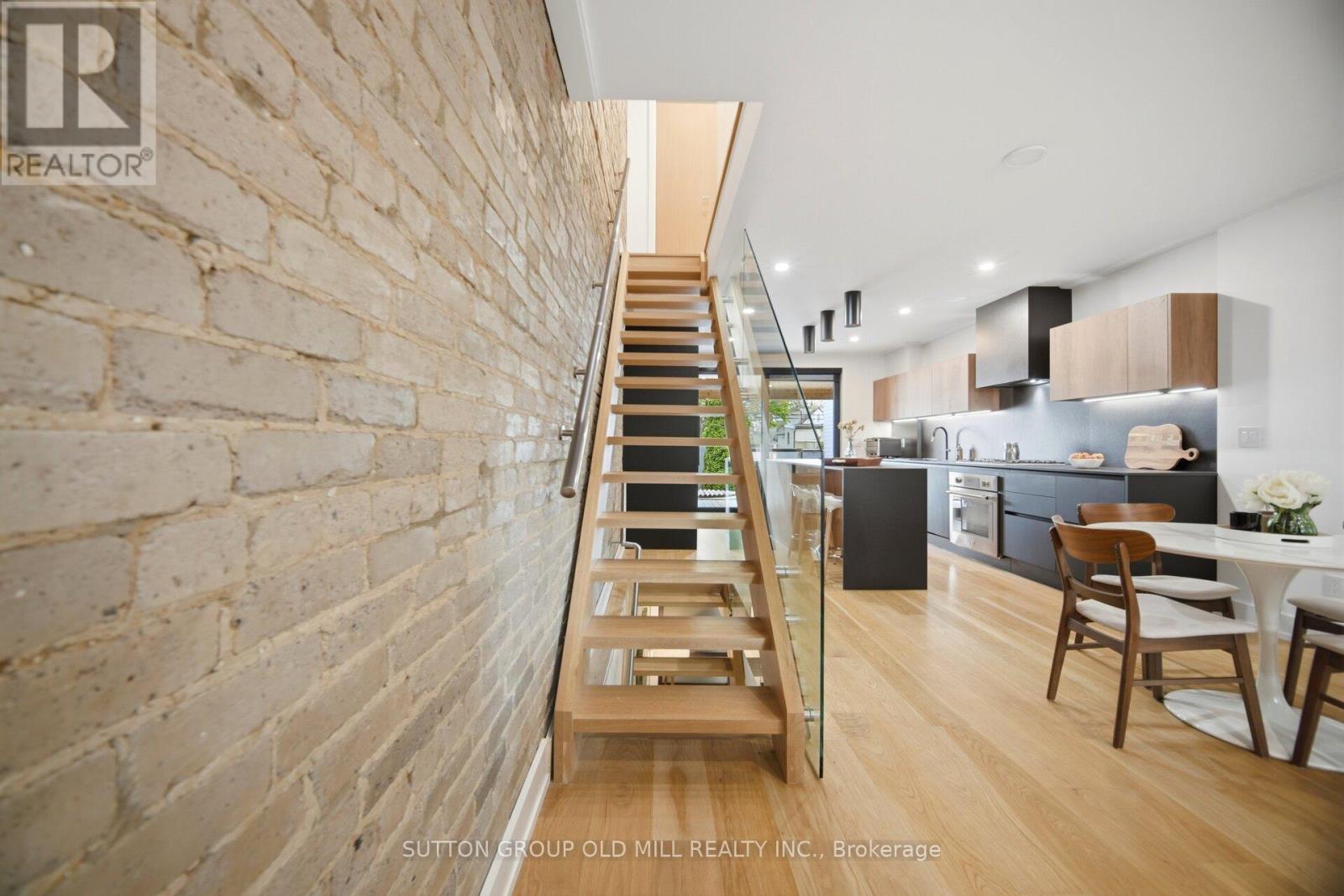 87 Mackay Avenue, Toronto, Ontario  M6H 2N7 - Photo 14 - W13119848