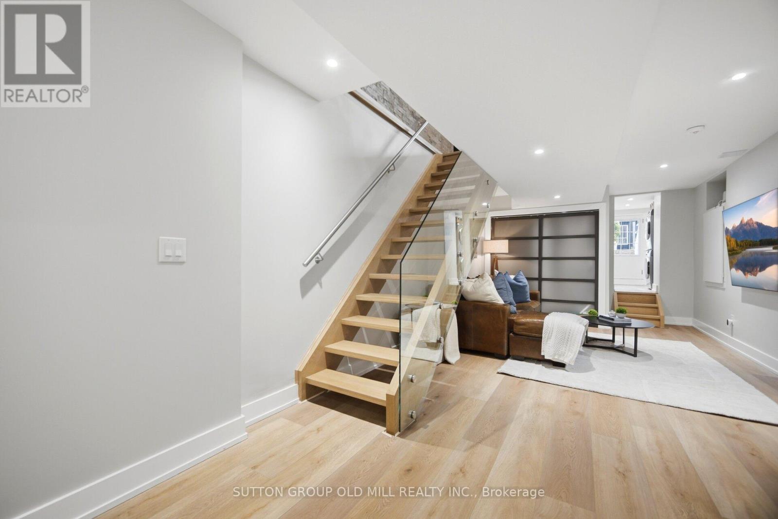 87 Mackay Avenue, Toronto, Ontario  M6H 2N7 - Photo 23 - W13119848