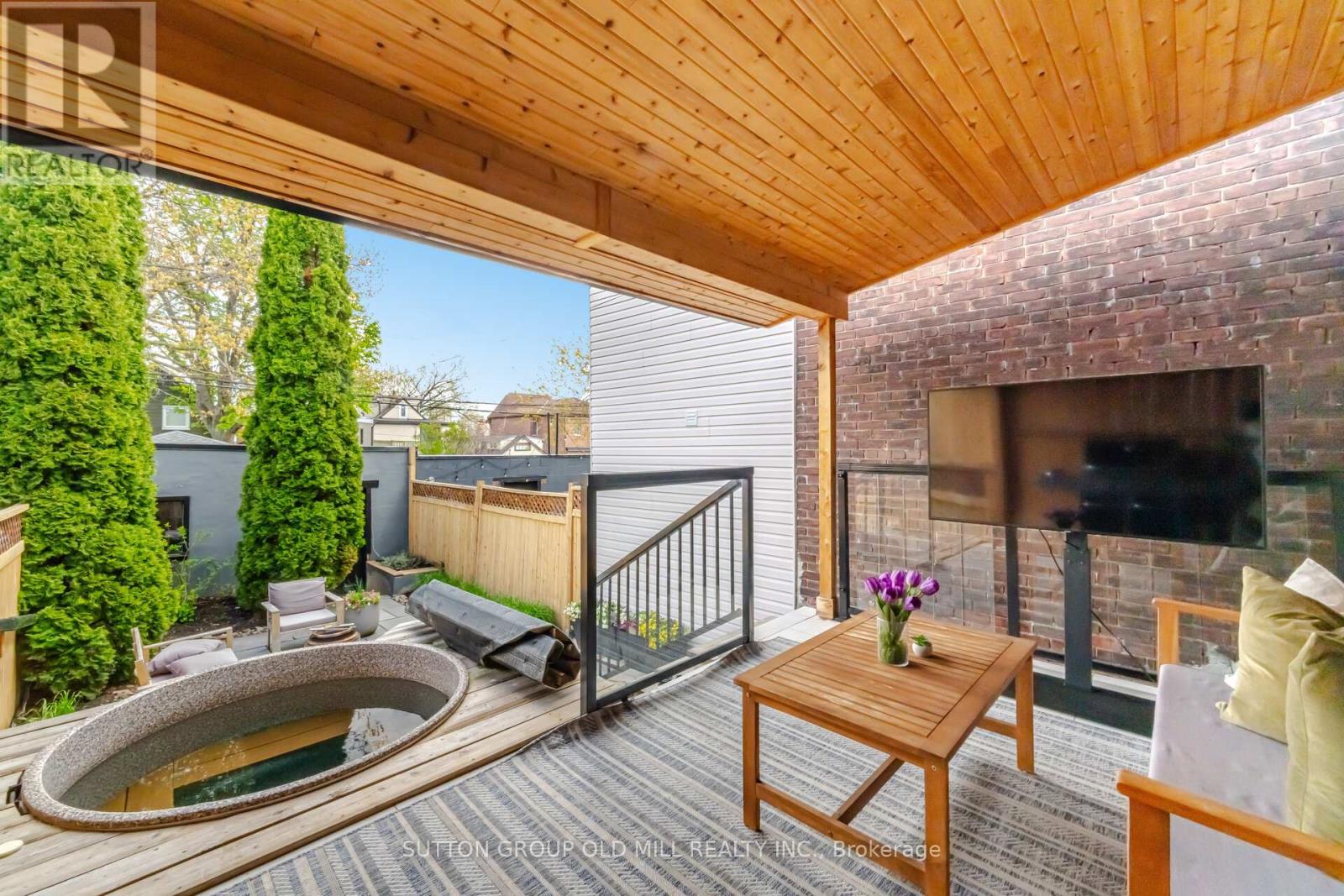 87 Mackay Avenue, Toronto, Ontario  M6H 2N7 - Photo 32 - W13119848